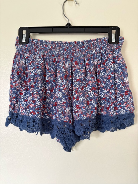 Xhilaration Pants - Xhilaration Blue Floral Smocked Waist Lace Shorts Size Small